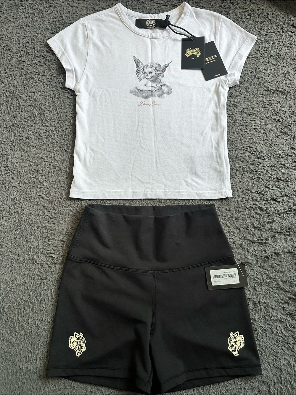 NWT Darc Sport Watch Over Me Baby Tee & Wolves Pump Biker Shorts Size Medium
